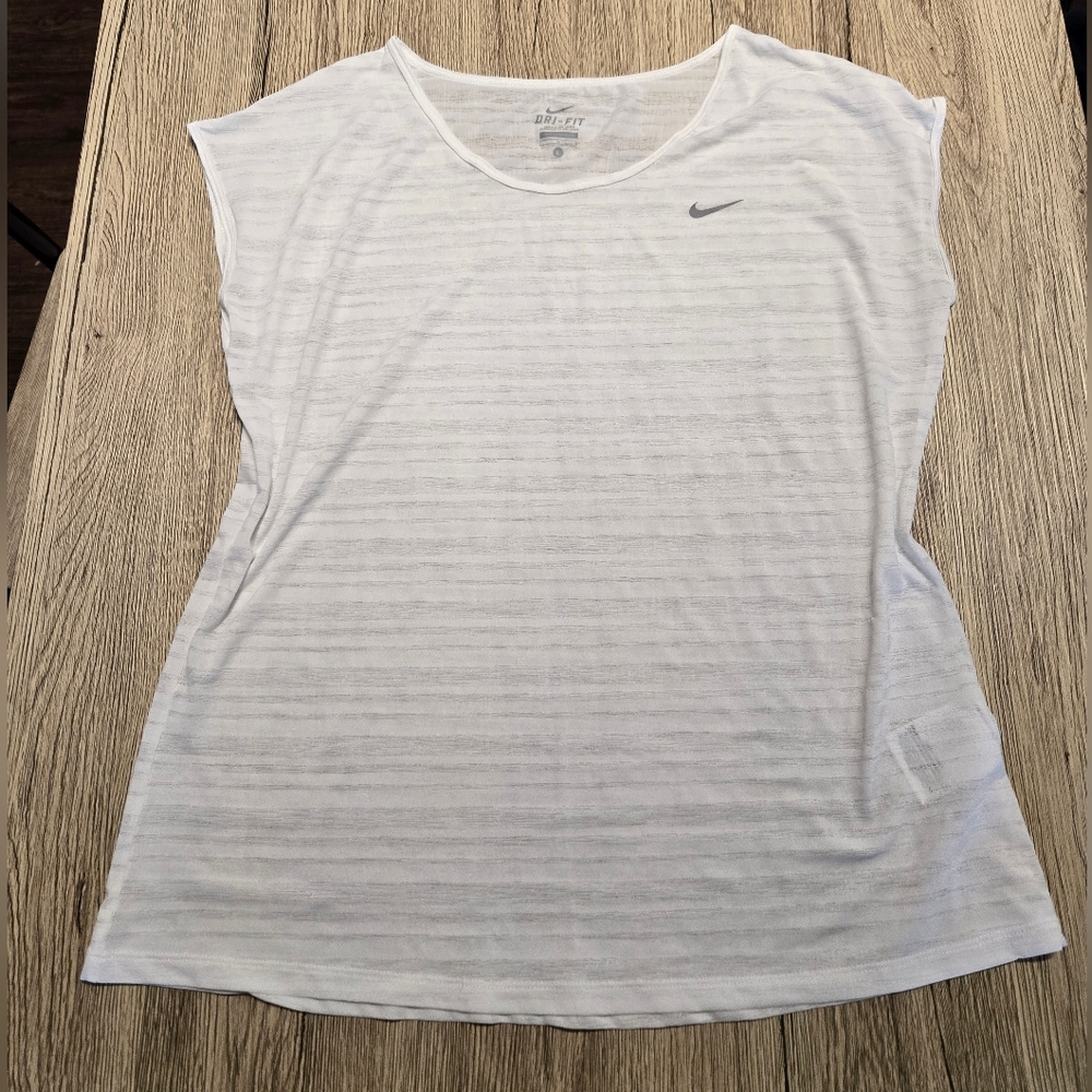 Nike Women's Top